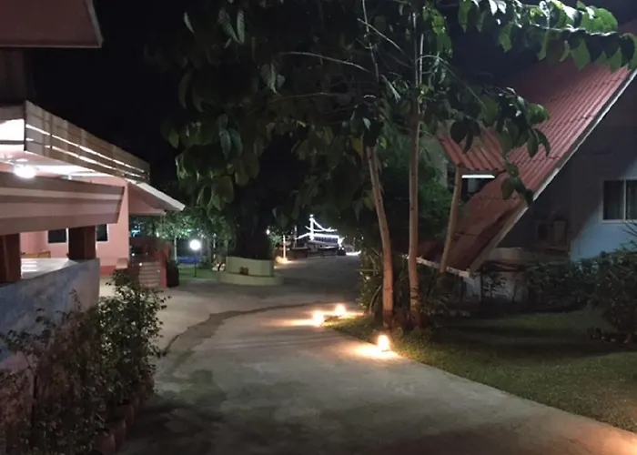 Resort Lollop