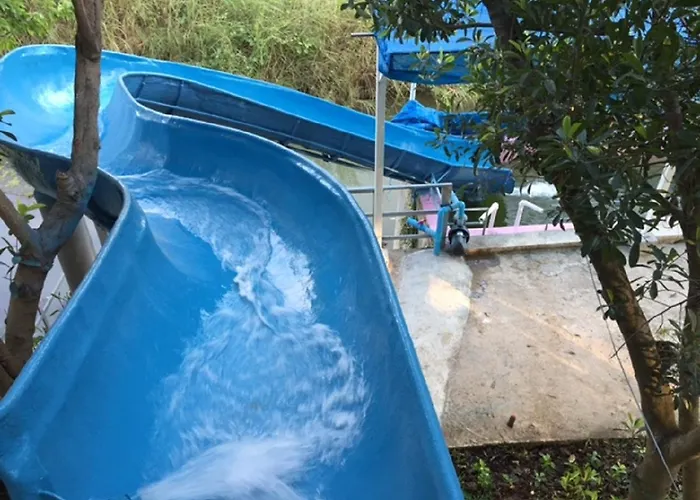 Resort Lollop 2*